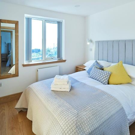 White Watch Apartment Lochaline Luaran gambar