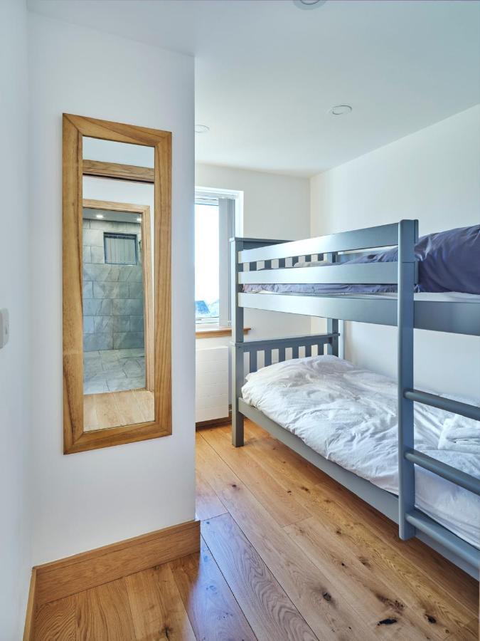 White Watch Apartment Lochaline Luaran gambar